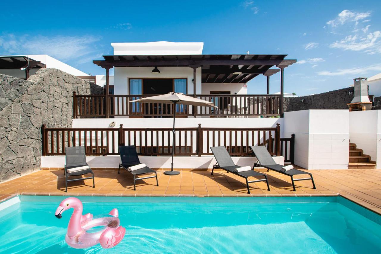 Stylish 6 Bedroom Villa Princesa - Hot Tub - Heated Pool - Near Beach & Waterparks Playa Blanca  Exterior foto